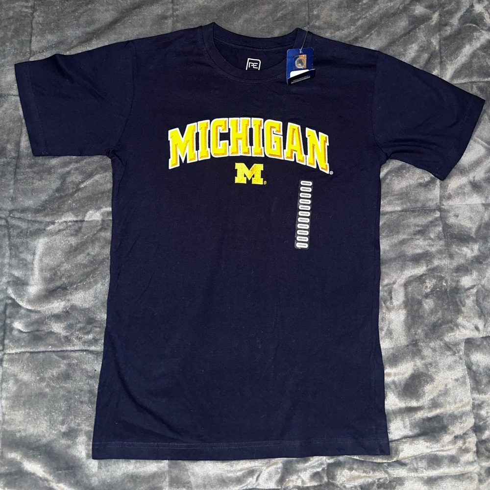 Michigan Men’s T-Shirt. BNWT. Size Medium.